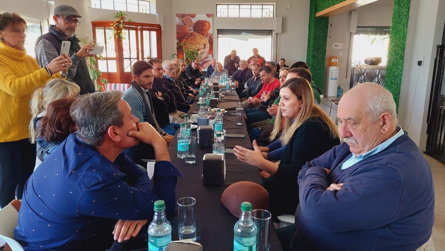 Orciani, Pullaro y Enrico, junto a transportistas del sur santafesino