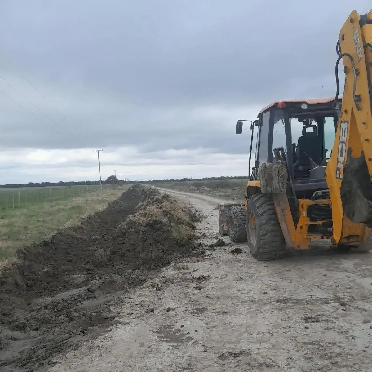 Octavo Distrito: obras en el nuevo embarcadero y asistencia eléctrica a la Escuela N° 30