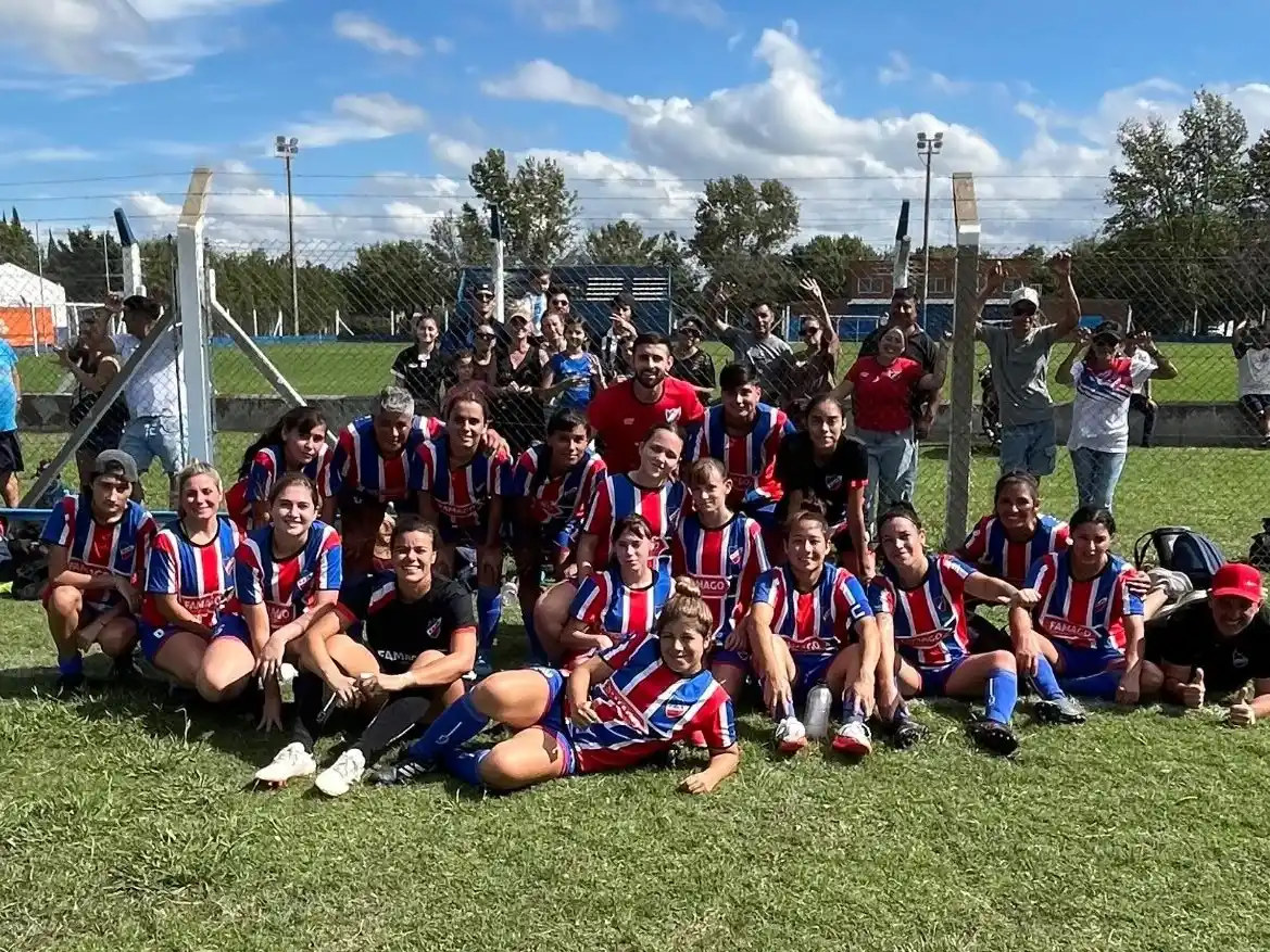 Las Tricolores debutaron con una goleada ante Unión y Cultura.
