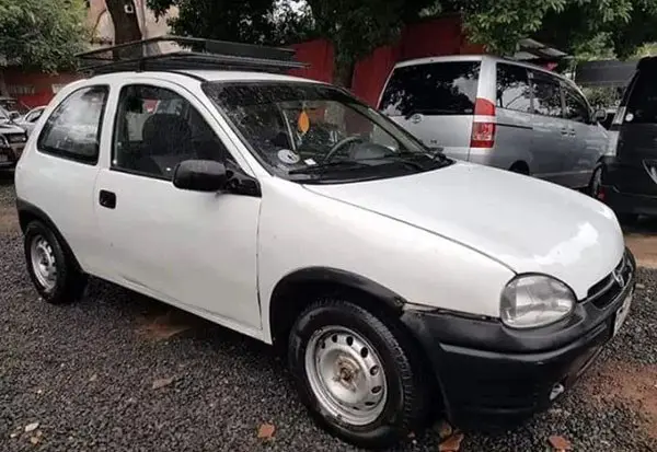 Tenía llaves de viviendas y robaba junto a un cómplice