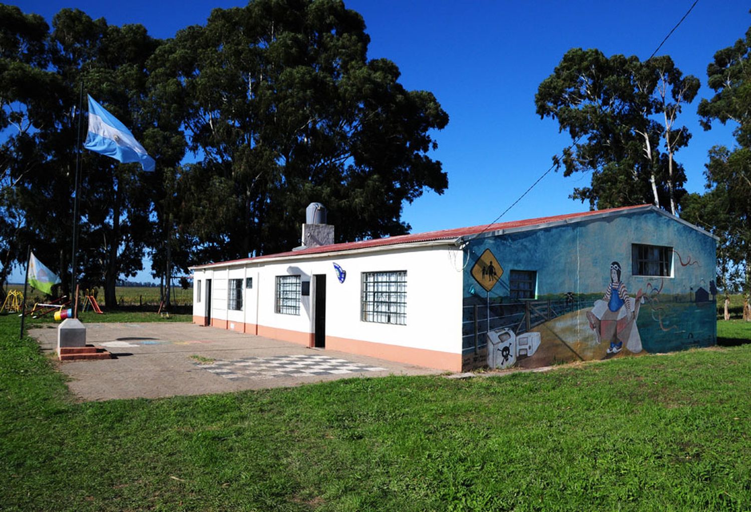 Desvalijaron la Escuela Primaria 64 del paraje Santa Teresa