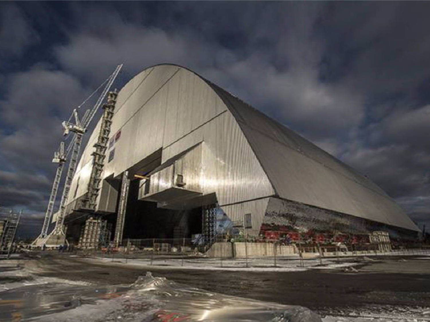 Chernobyl: un nuevo sarcófago evitará la fuga de radiación