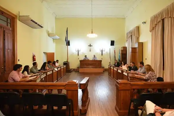 Pospusieron por tiempo indeterminado el tratamiento sobre el Juzgado de Paz 