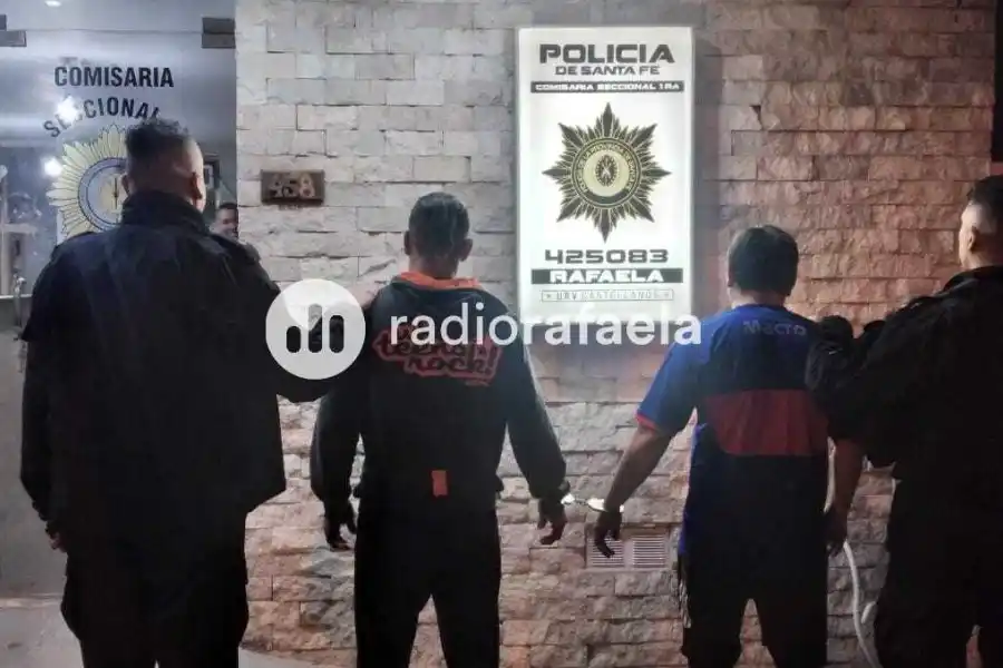 Intentó escapar por los techos, no salió bien