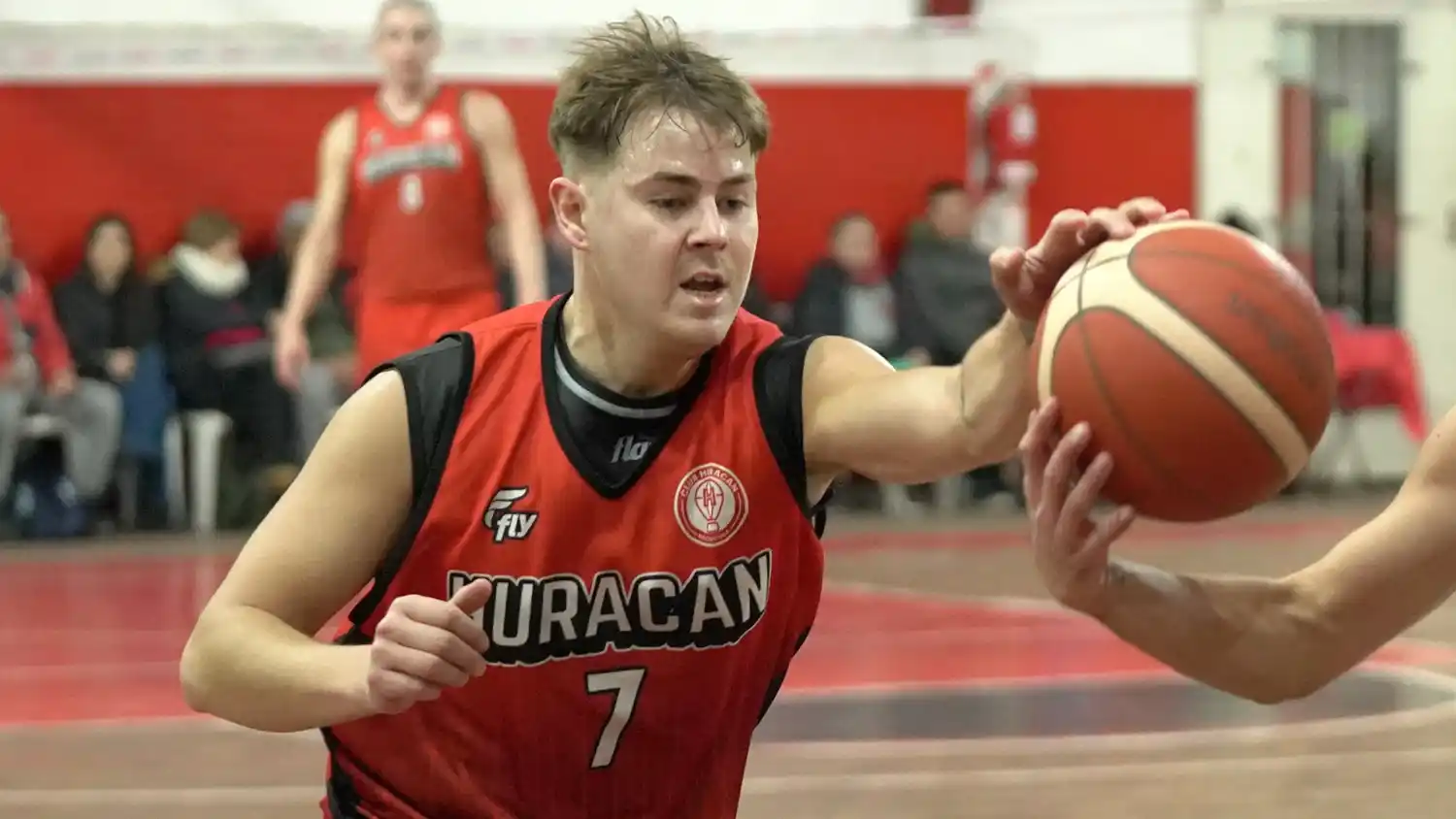 Huracán derrotó a Peñarol con Brian Milobara como máximo anotador