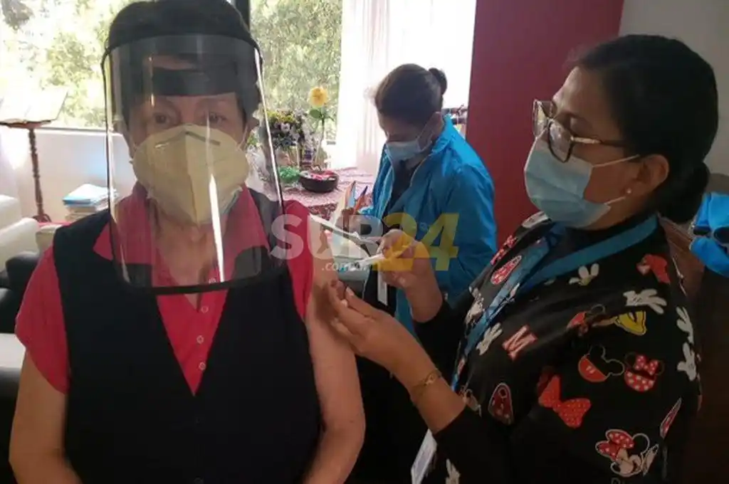 Coronavirus: Ecuador se convierte en el primer país latinoamericano donde será obligatorio vacuanarse