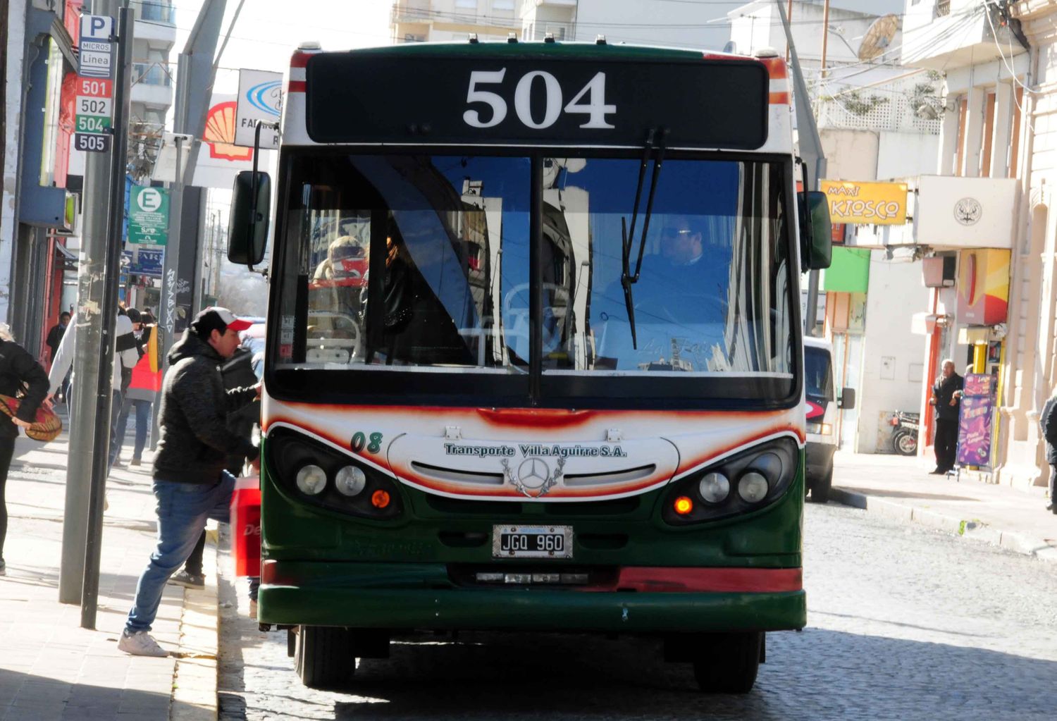 La UTA, en estado de  alerta y movilización