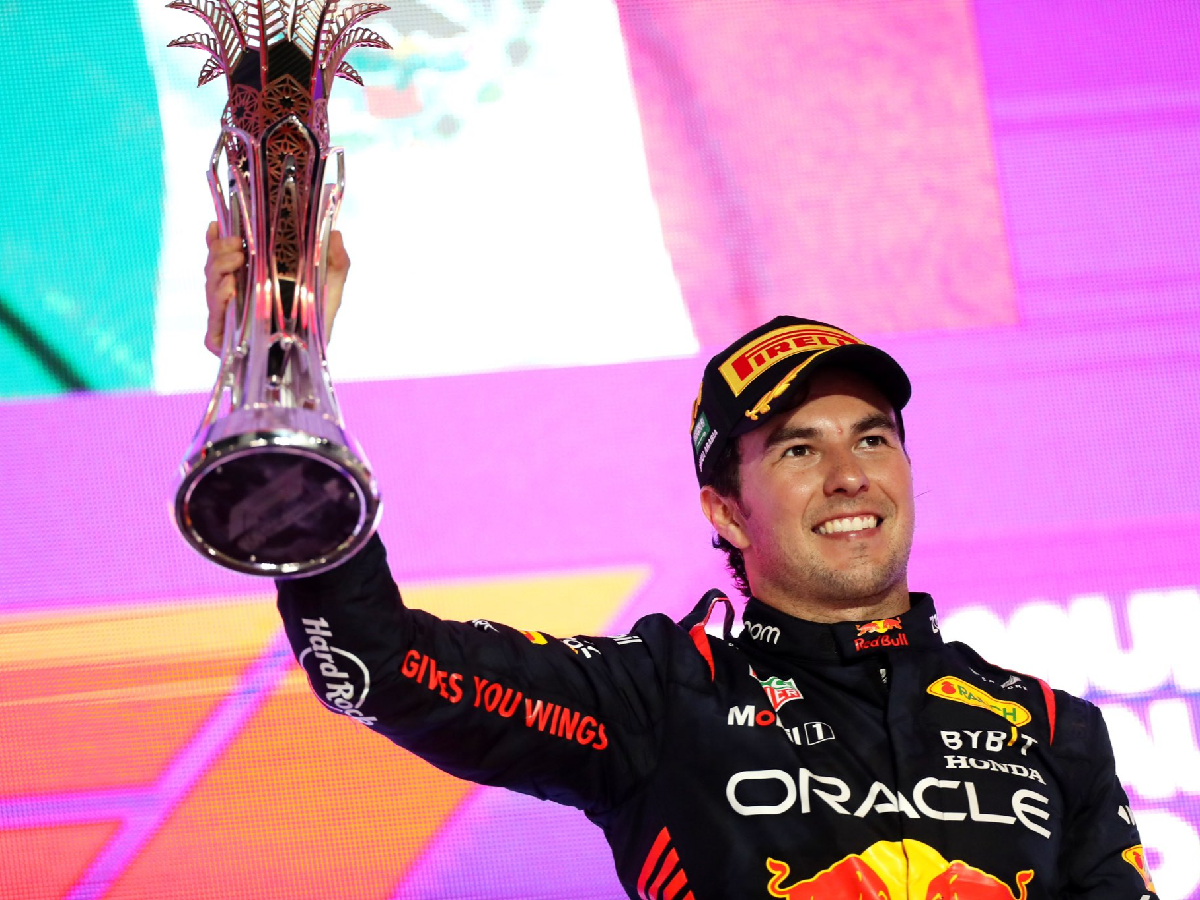 "Checo" Pérez se impuso en Arabia Saudita 