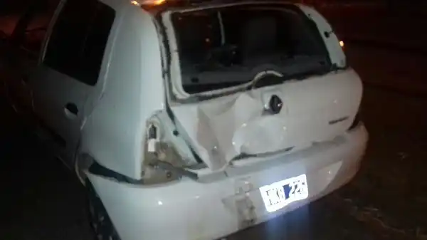 Un menor hospitalizado por chocar en una supuesta picada en moto