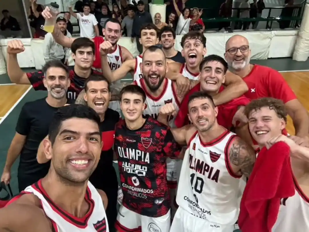 La infaltable selfie de Manolo luego de cada victoria del Rojo. Foto: gentileza.