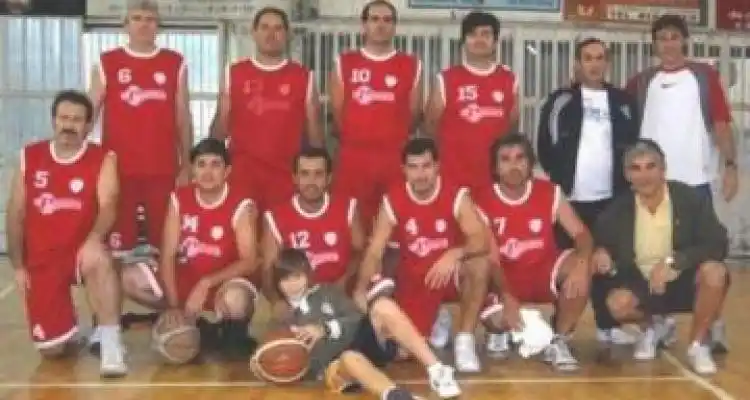 El maxibasquet se presentó en Rosario
