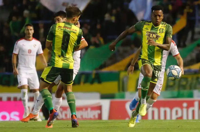 Aldosivi despide su pálido año en Santa Fe
