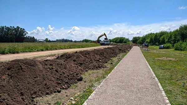 Avanzan los trabajos en el paseo peatonal del arroyo Los Huesos