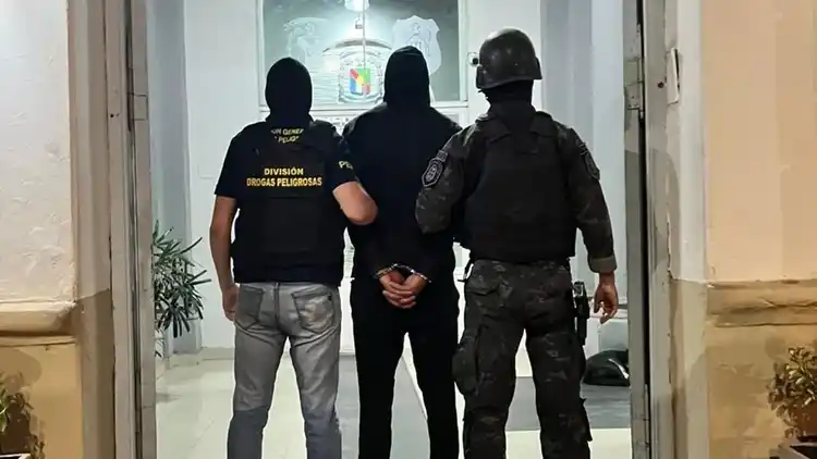 Allanaron una vivienda y secuestraron cocaína: hay un detenido