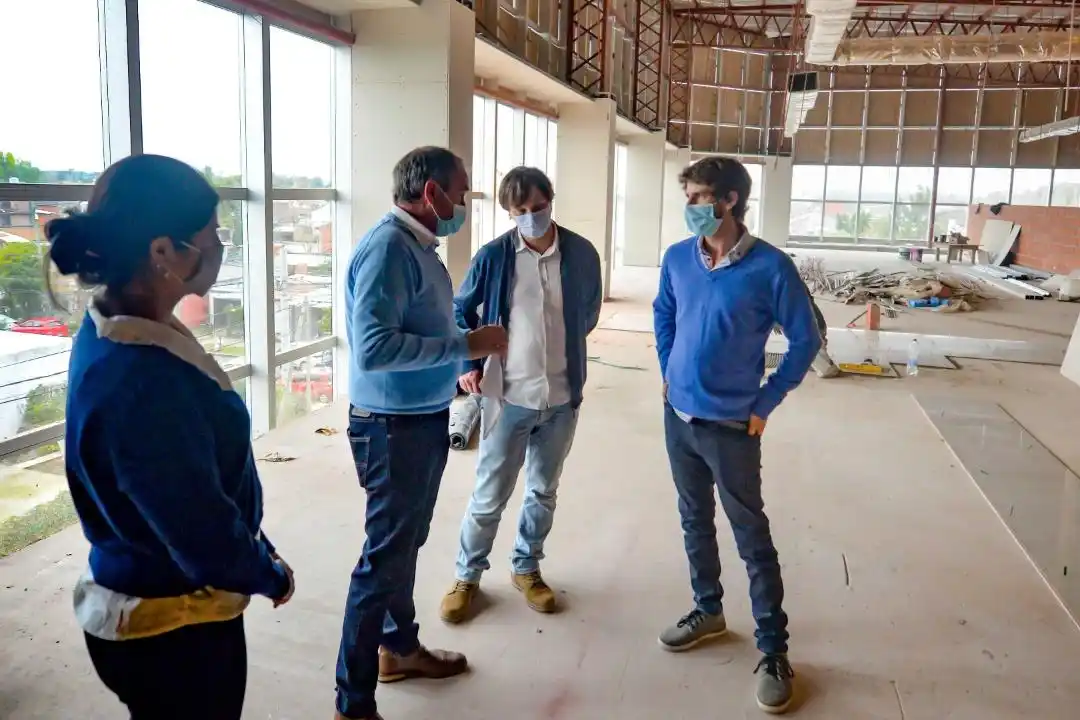 San Fernando: Andreotti y autoridades de PAMI firmaron convenio y visitaron la ampliación del Hospital Municipal