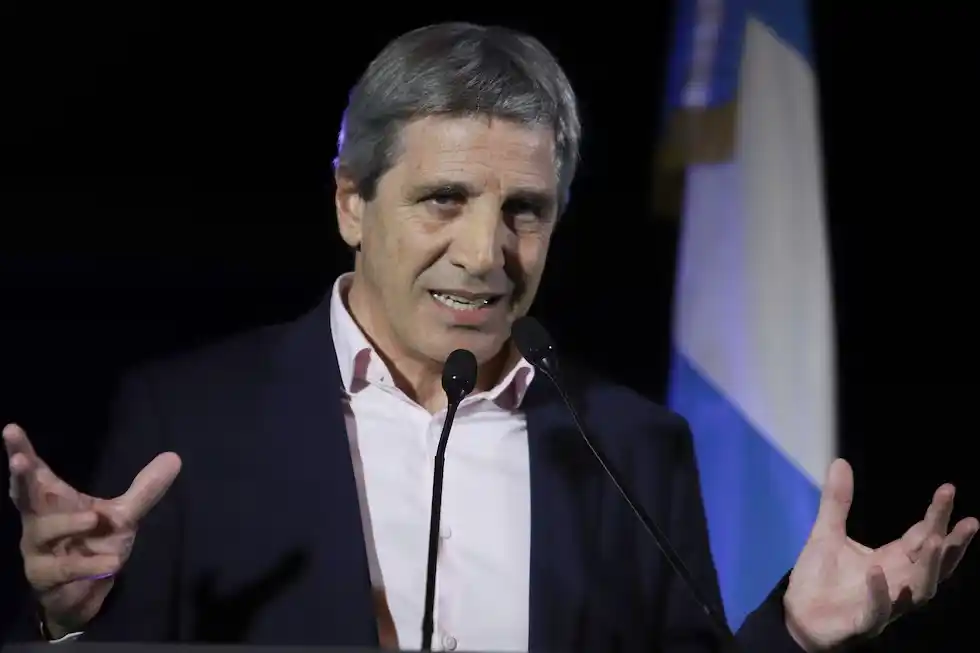 El Gobierno afina los detalles de la próxima privatización: quiere garantizar dólares para cubrir vencimientos