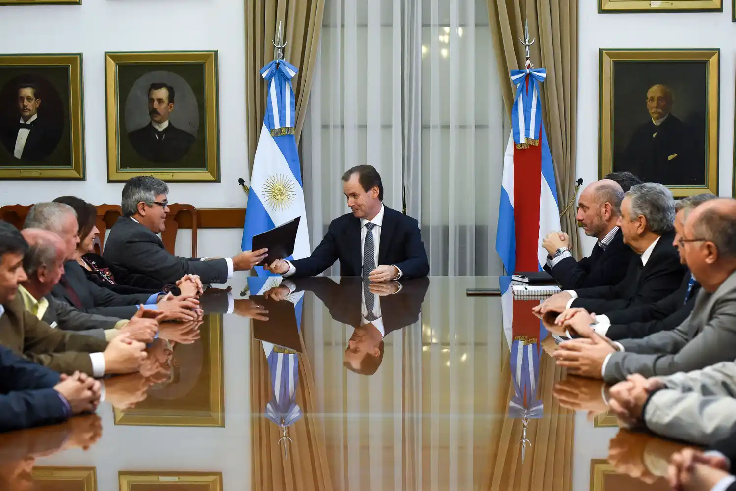 Bordet restituyó el 0,5 % de aporte e incrementó el monto estatal a Iosper