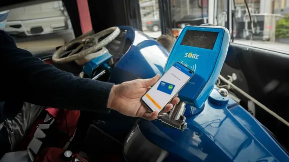 Dónde y desde cuándo se puede pagar el colectivo con tarjeta de crédito, celular o reloj inteligente