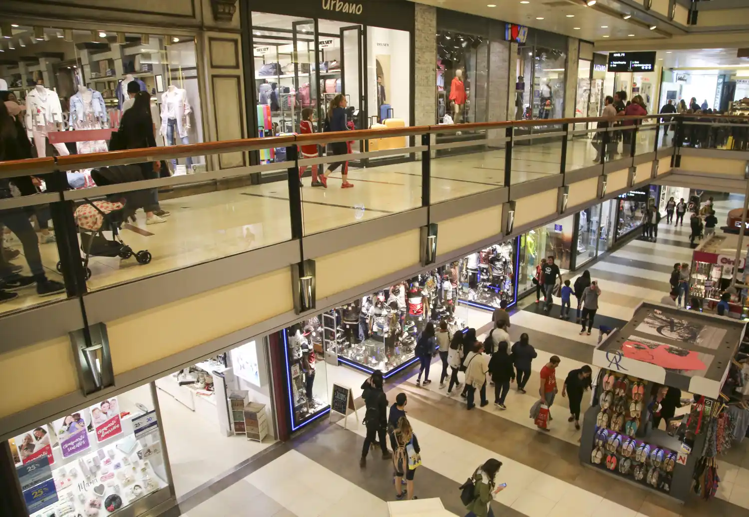 Las ventas minoristas pyme cayeron 3,1 por ciento anual en noviembre, según la CAME