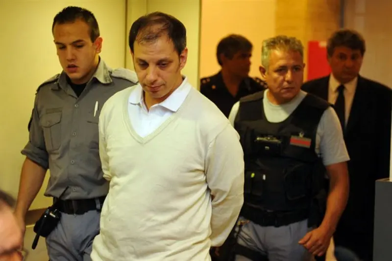 Se casó en la cárcel el exbaterista de Callejeros Eduardo Vázquez