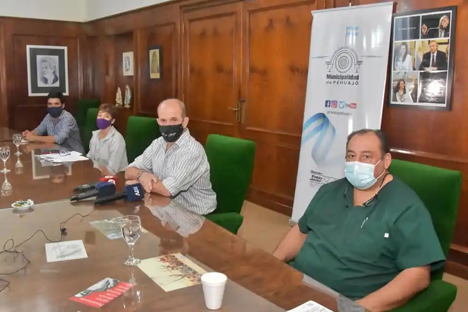 Zurro anunció las nuevas restricciones y planteó: "Las medidas que vamos a tomar como multas y sanciones, son para quienes no cumplen