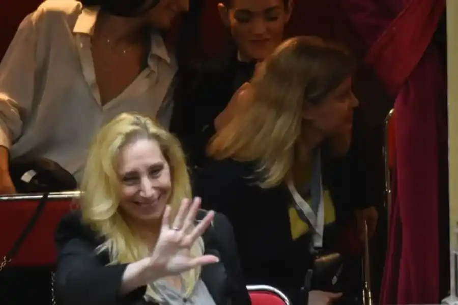 Karina Milei y Adorni están en Diputados para presenciar la sesión por la ley ómnibus