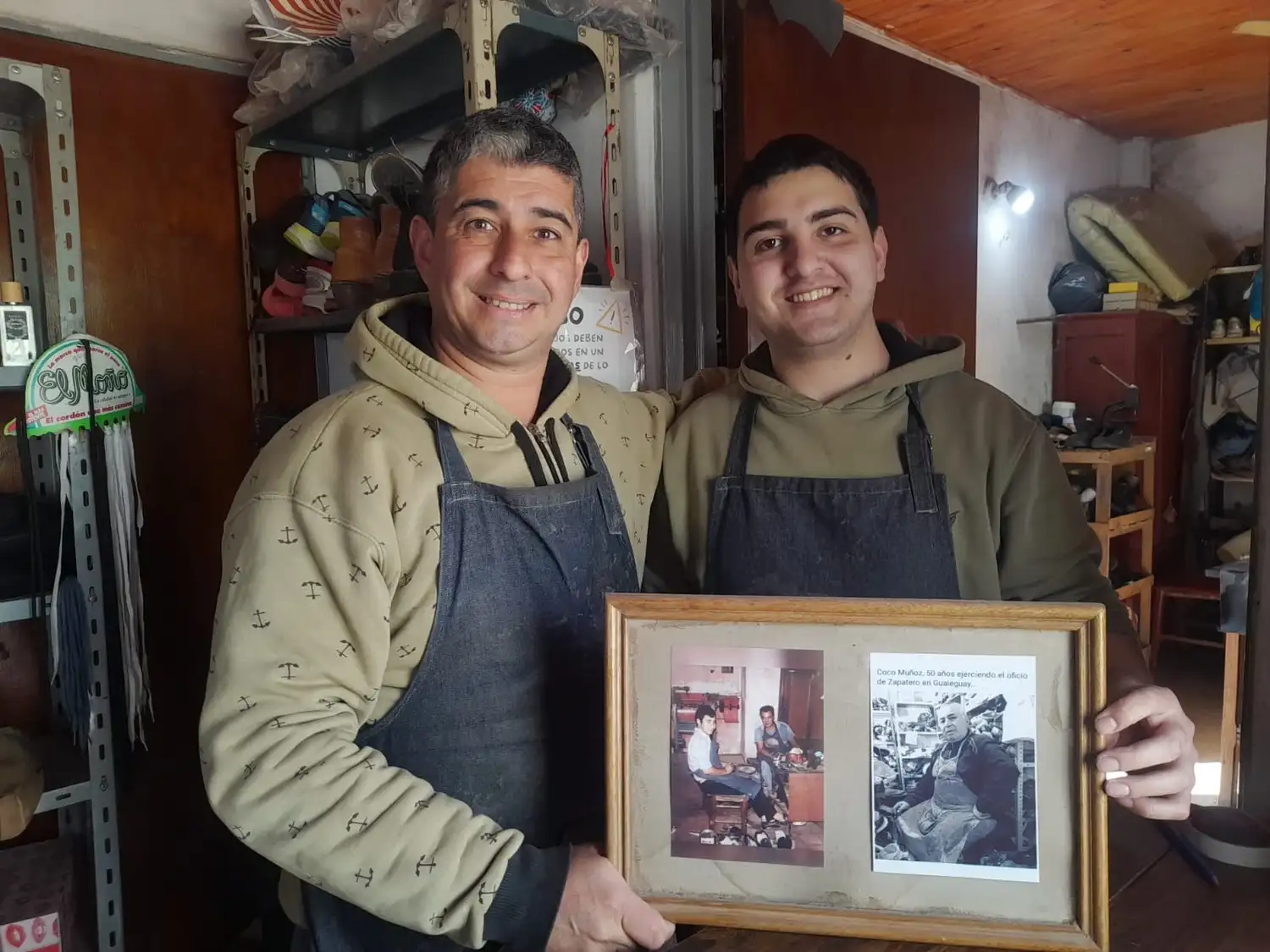 “Un oficio que todavía camina: Iván ‘Chipi’ Cejas y la tradición zapatera de Gualeguay”.