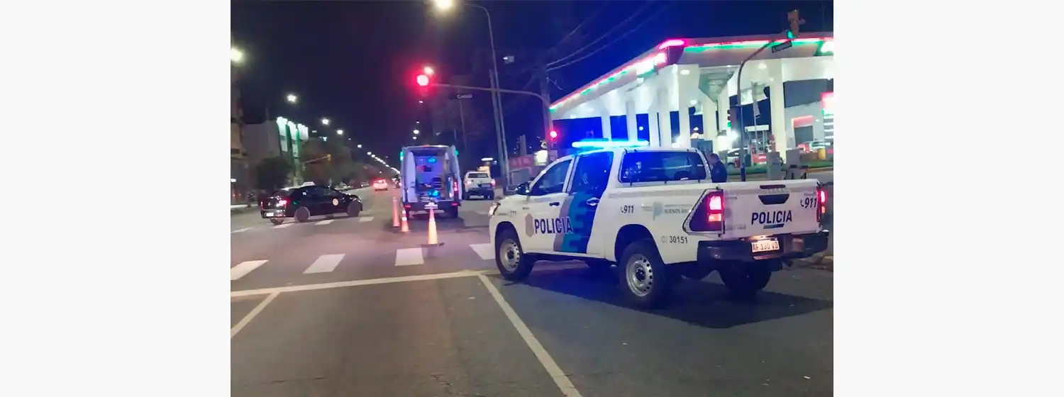 Sigue en estado crítico el motociclista que impactó contra un taxi