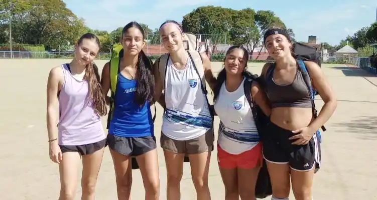 Jugadoras de Hockey del Club Salto Grande participaron de una concentración