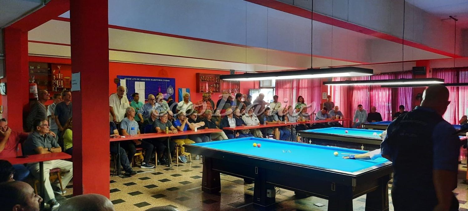 Mesas del salón Necopesca. Donde se desarrollará la competencia