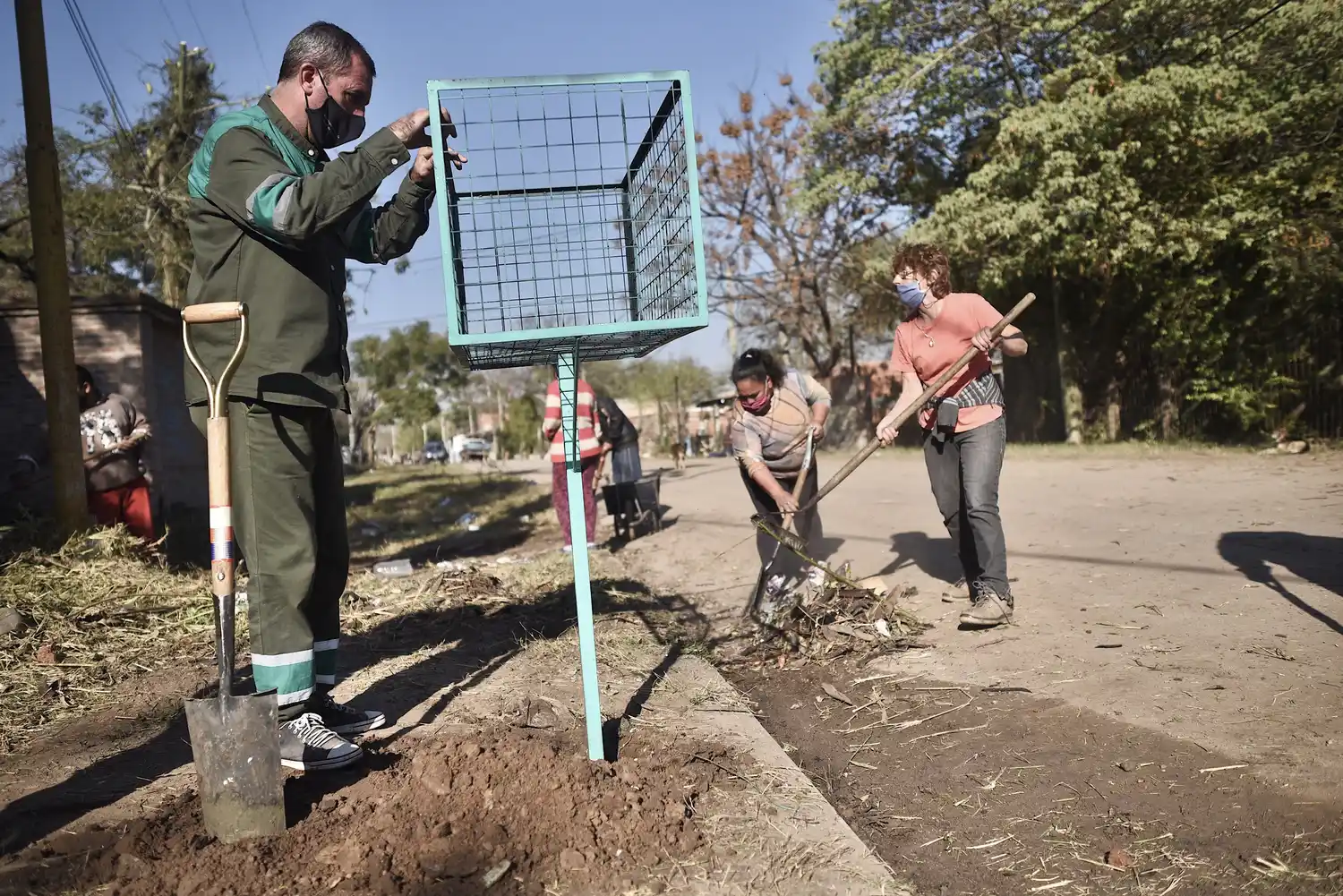 La Municipalidad coloca cestos comunitarios en distintos puntos de la ciudad