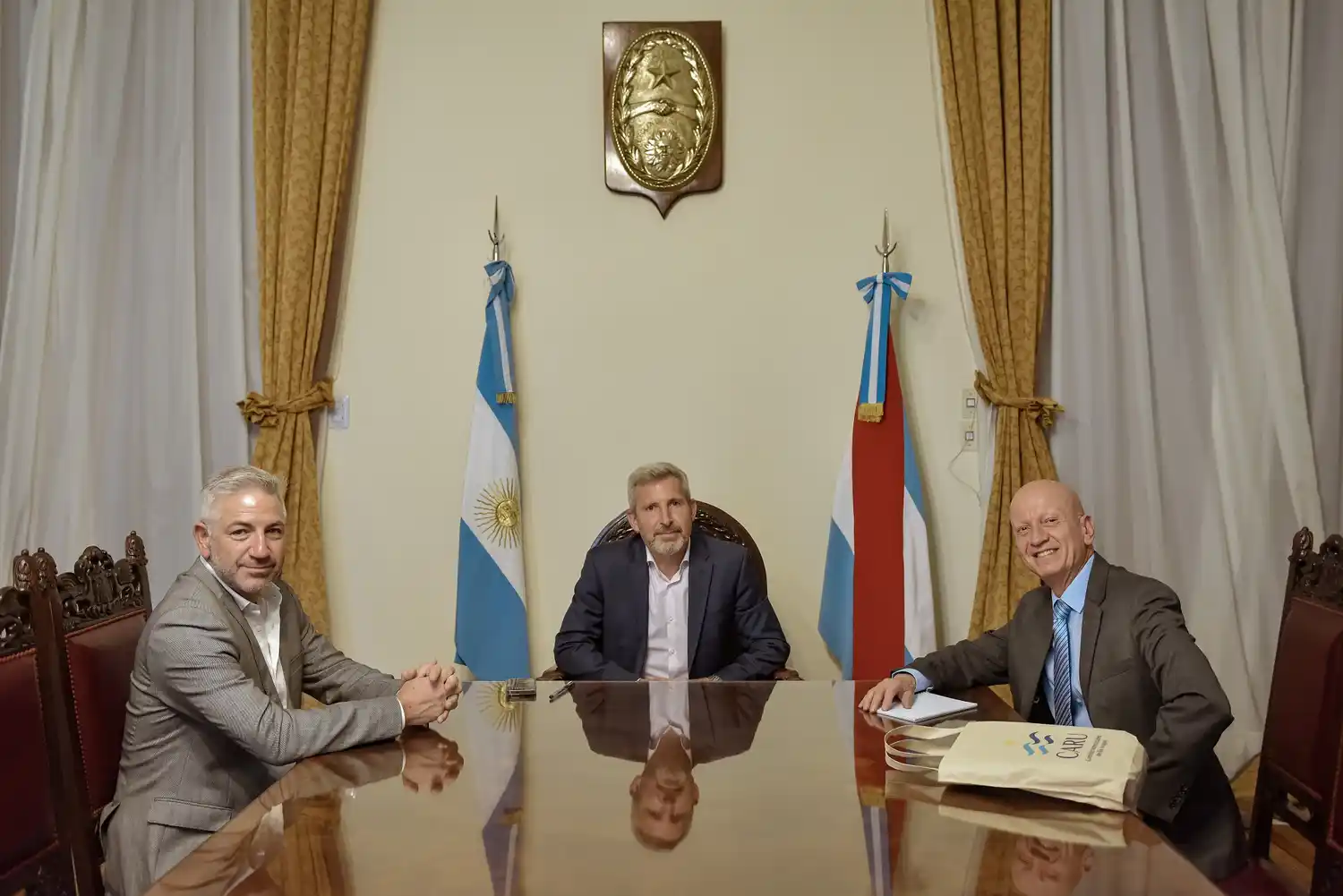 Frigerio y el presidente de CARU buscan potenciar el río Uruguay como vía de navegabilidad para la producción