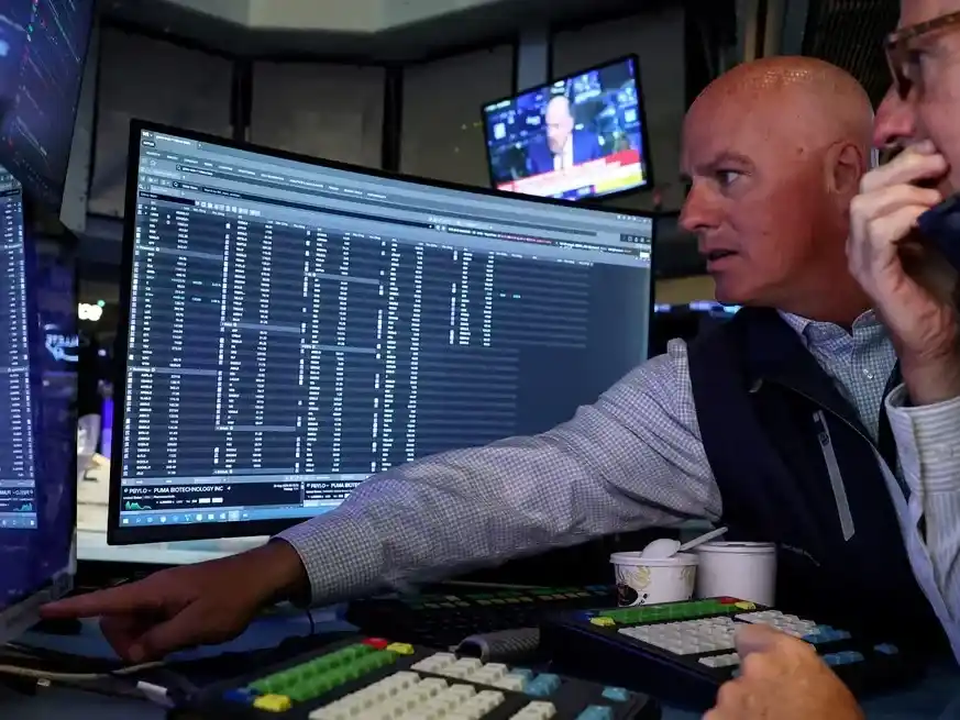 Las acciones argentinas en Wall Street retrocedieron tras la cumbre entre Milei y Trump. Foto: Reuters