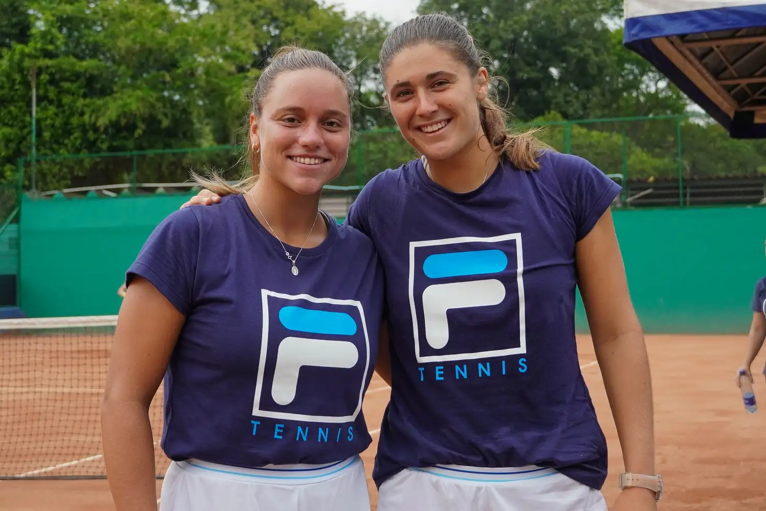 Martina Capurro y Julia Riera, integrantes del equipo argentino.