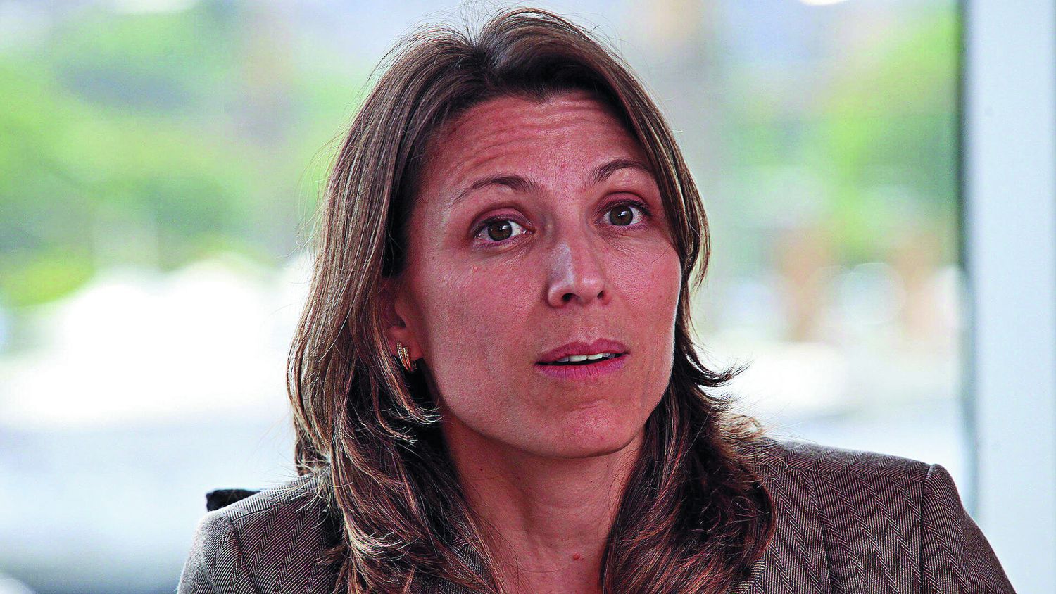 “La mujer toma el poder de otra manera”