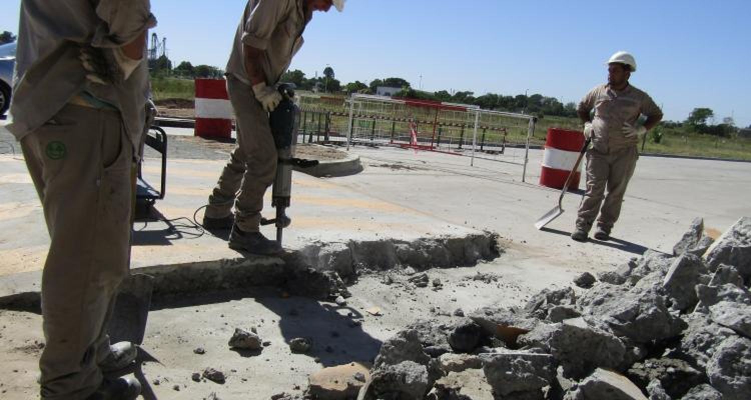 El gobierno ordenó demoler los lomos de burro de 3 de Febrero