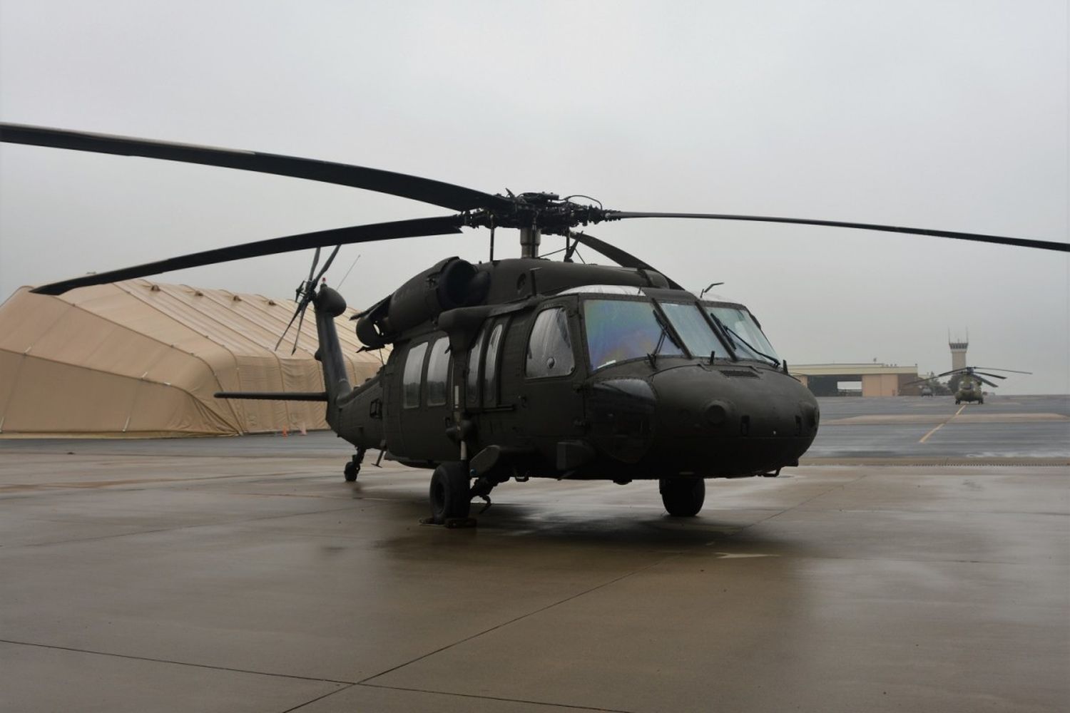 El UH-60V, la última variante del Black Hawk, se incorpora al US Army