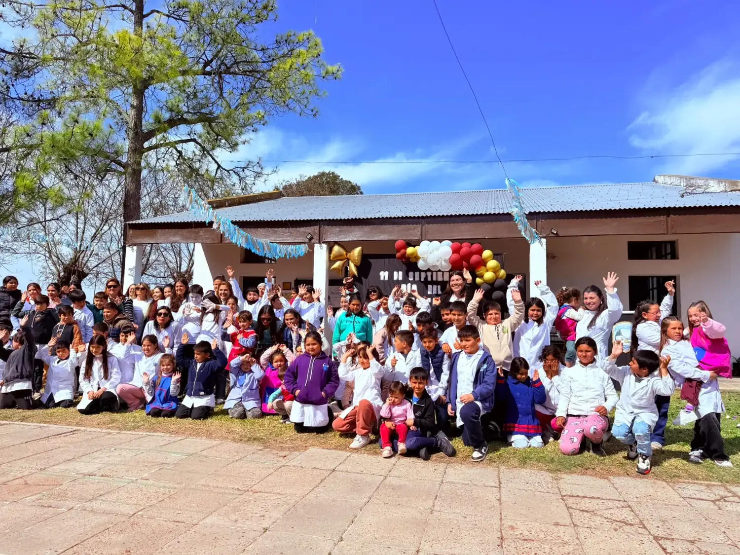 Sexto Distrito: festejos por el Día del Maestro y obras de drenaje en la Escuela N° 45