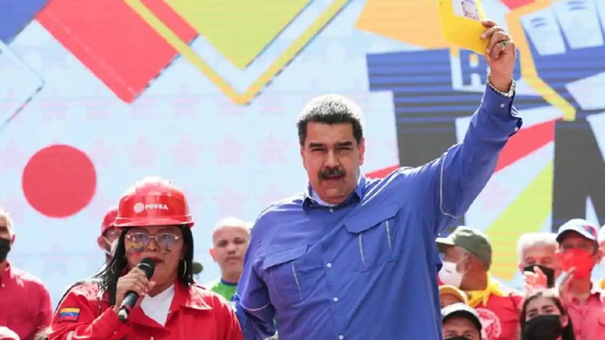 Nicolás Maduro anuncia un bono de 10 mil bolívares para jubilados entre 2018 y 2022