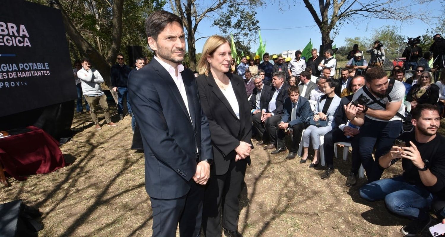 Pullaro y Scaglia prestarán juramentos el 10 de diciembre ante la Asamblea Legislativa. Foto: Mauricio Garín.