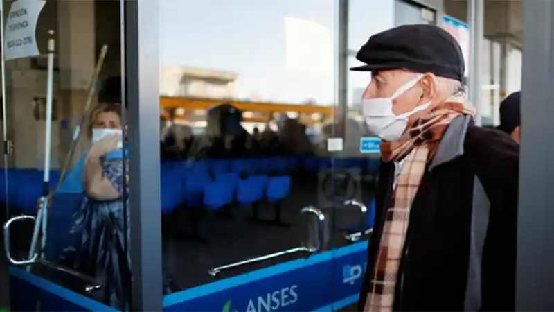 El Gobierno confirmó el bono para jubilados: ¿Qué se sabe hasta el momento?