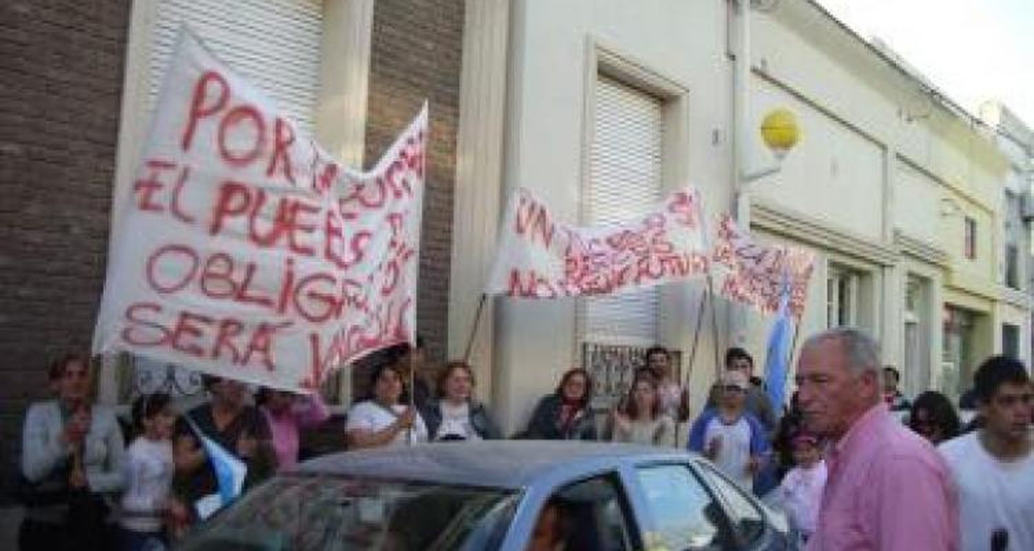 Sigue la polémica en  los terrenos de Obligado