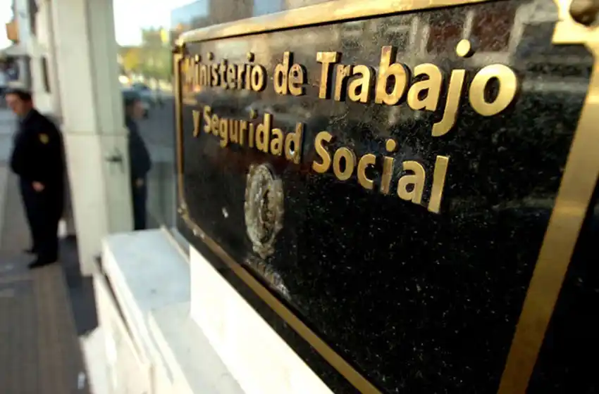 Anunciarán un bono de fin de año para los empleados del Estado nacional