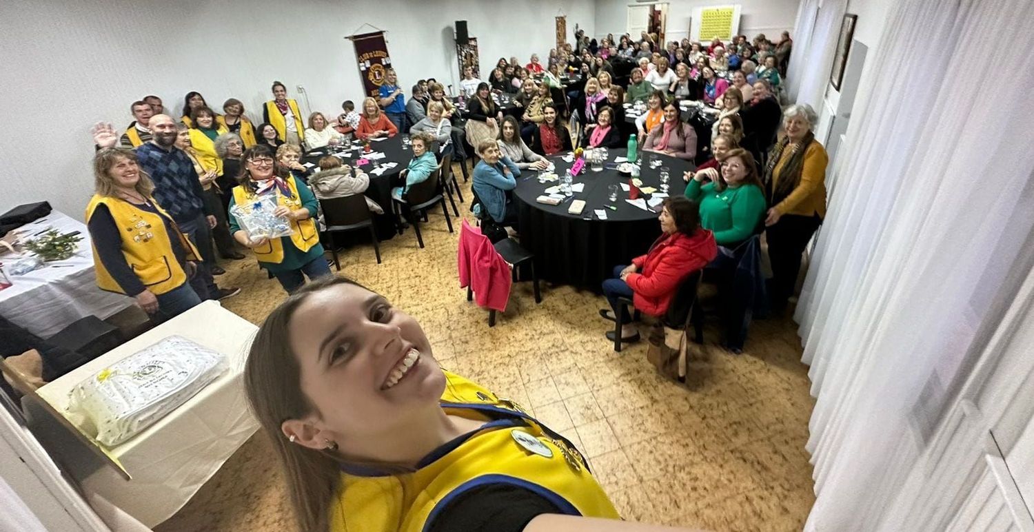 Solidarios. Los leones realizaron un té bingo para adquirir aparatología para el área de neonatología del Hospital Municipal