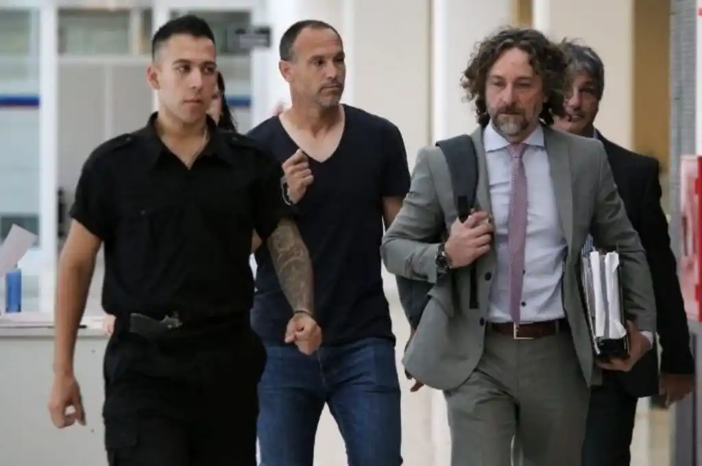 Condenan al futbolista Mauro Matos a dos años de prisión