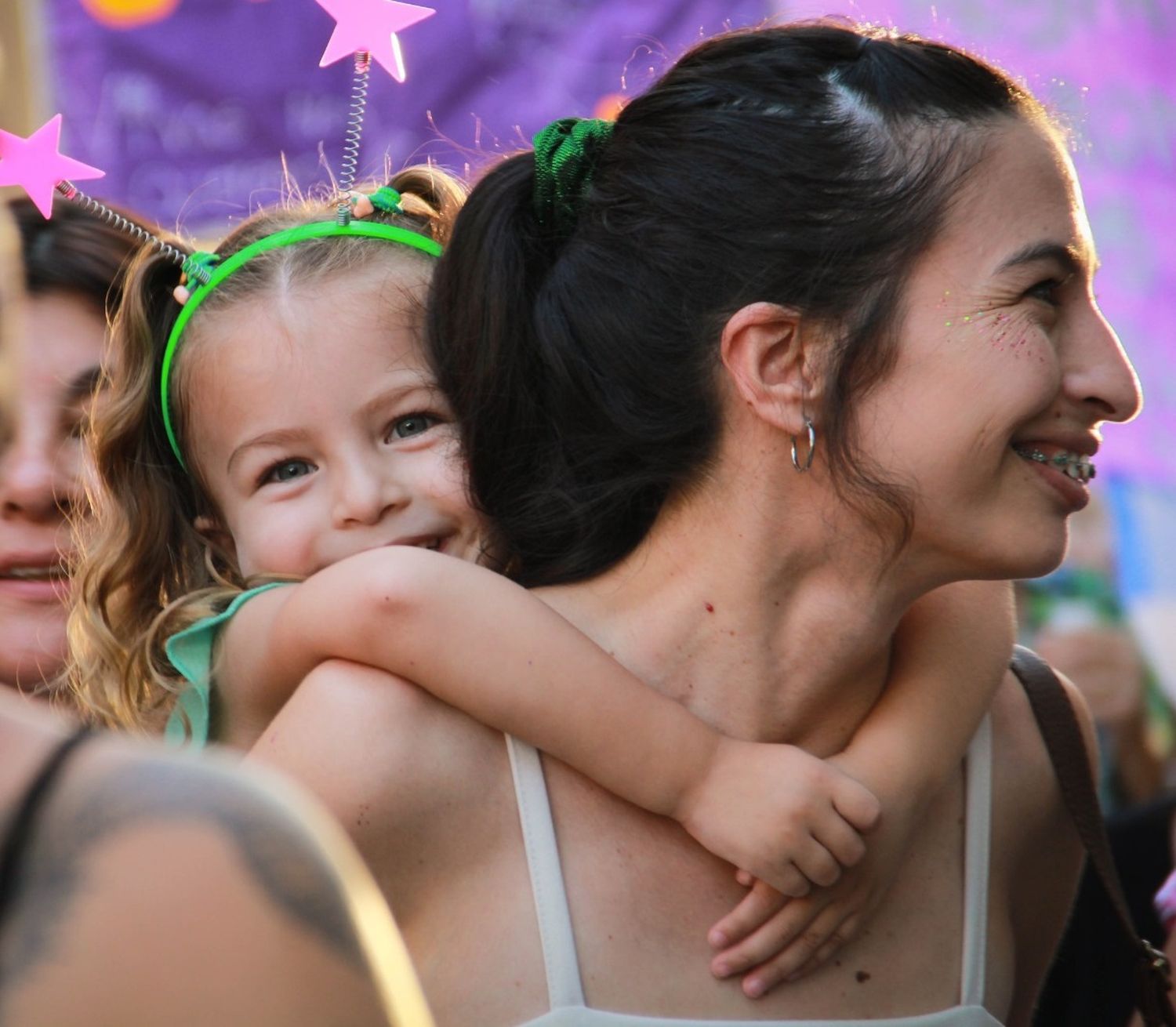 Las 8 mejores fotos de la multitudinaria marcha por el Día de la Mujer