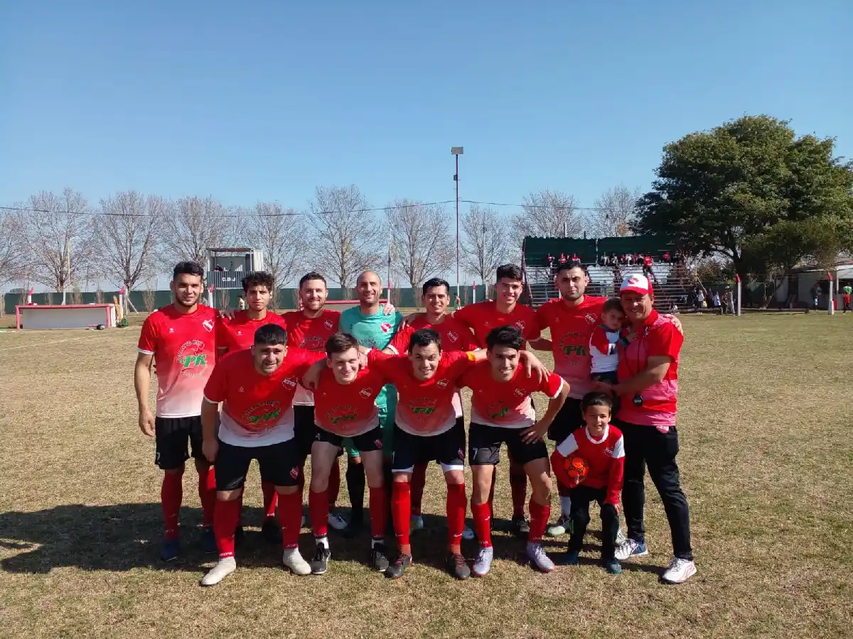 Comienza el duelo por el ascenso