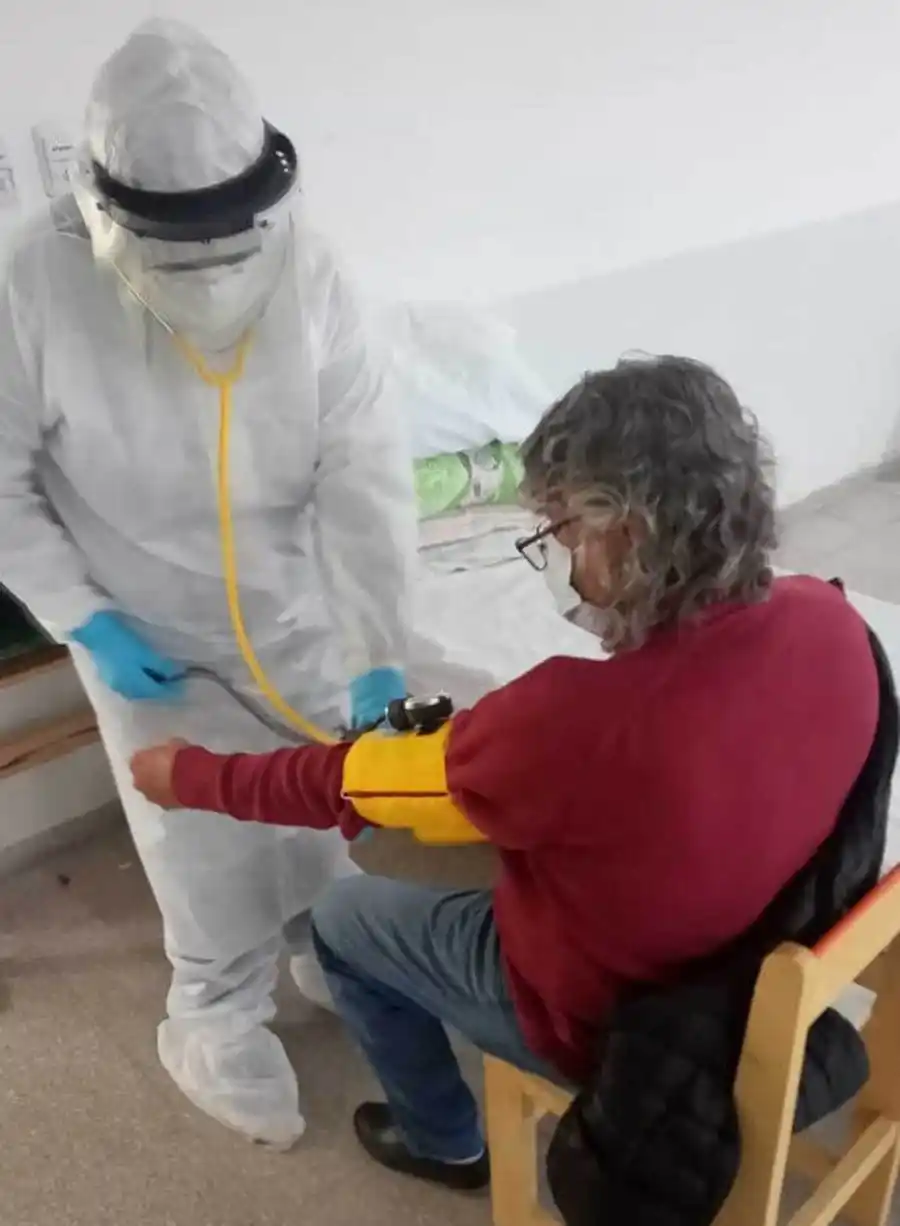 Ibarreta: Controles de salud diarios a pacientes COVID aislados en el CAS