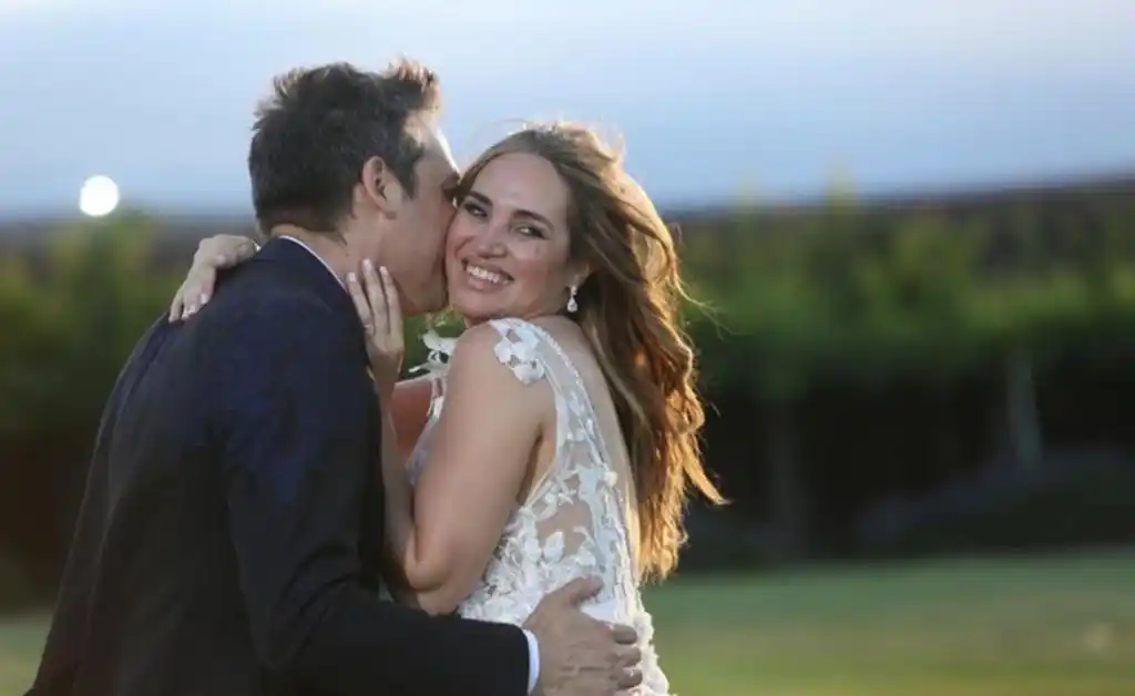 Belén Francese dio el sí embarazada de tres meses y medio