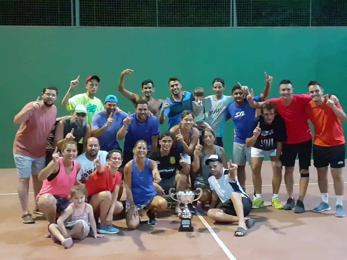 Plataforma campeón del Torneo Interclubes